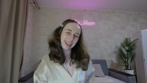 anikabloom online show from February 2025 11:36:01 PM