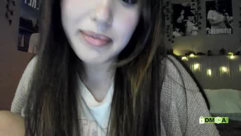 Snapshot of anisa_sweet chatting on December 2025 10:35:02 AM Anisa Moan from LovenseWet from Tip MenuOpen for Private online show from December 2025 10:35:02 AM