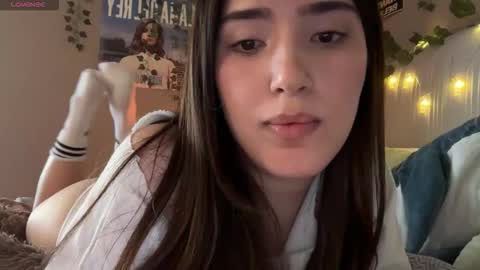 Snapshot of anisa_sweet chatting on February 2026 07:51:01 AM Anisa Moan from LovenseWet from Tip MenuOpen for Private online show from February 2026 07:51:01 AM