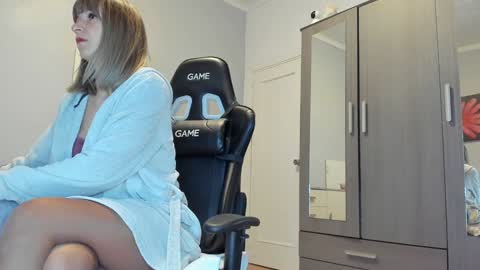 Luna online show from January 2025 07:27:02 AM