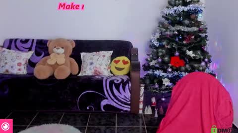 Snapshot of anissyax chatting on December 2024 07:50:01 AM AnissyaX online show from December 2024 07:50:01 AM