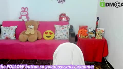 Snapshot of anissyax chatting on December 2025 03:44:01 AM AnissyaX online show from December 2025 03:44:01 AM