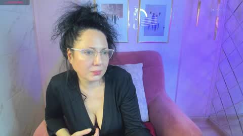 Snapshot of anita_muse chatting on December 2024 04:20:02 AM Anita online show from December 2024 04:20:02 AM