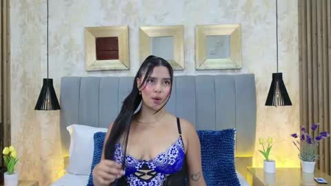 Dania Lpez online show from April 2026 04:33:02 PM