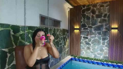 Dania Lpez online show from April 2026 05:25:01 PM