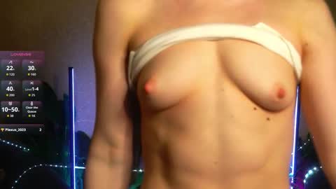 Snapshot of anita_von chatting on October 2025 04:43:02 AM anita_von online show from October 2025 04:43:02 AM