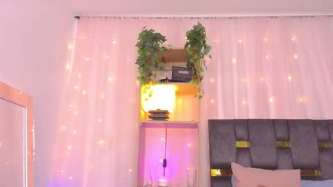 anitaglow online show from January 2026 05:58:02 PM