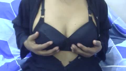 Snapshot of anjali_dogra786 chatting on September 2025 07:57:02 AM anjali_dogra786 online show from September 2025 07:57:02 AM