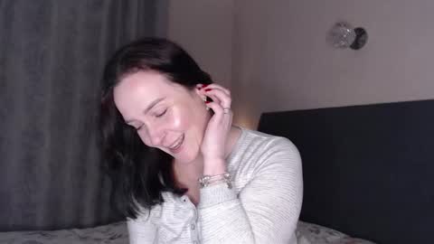 anjutka08 online show from February 2026 05:57:02 PM