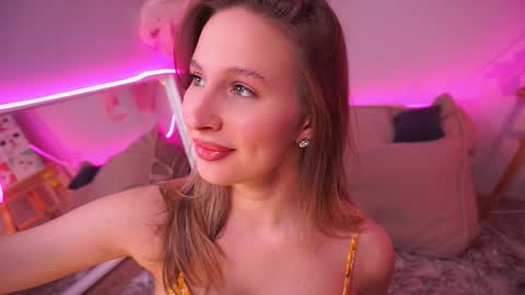 Ann online show from November 2025 02:42:01 PM