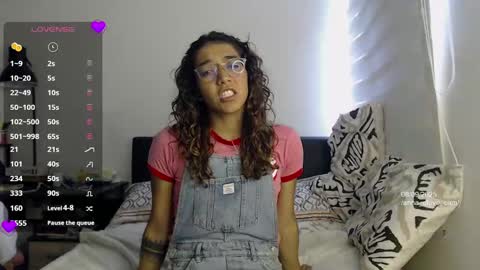 Anna online show from September 2025 03:00:02 PM