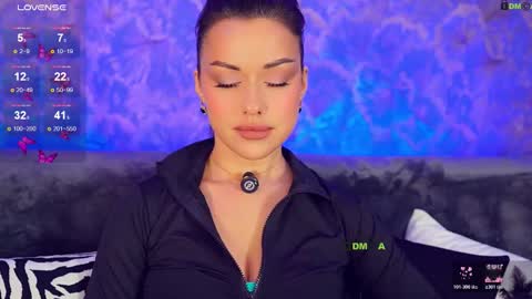 AnnaConda online show from December 2025 10:33:01 AM