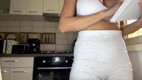 Snapshot of anna_nobel chatting on November 2025 07:40:01 AM anna_nobel online show from November 2025 07:40:01 AM