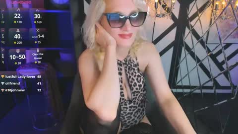 Snapshot of anna_noir chatting on May 2026 06:15:02 PM Anna online show from May 2026 06:15:02 PM