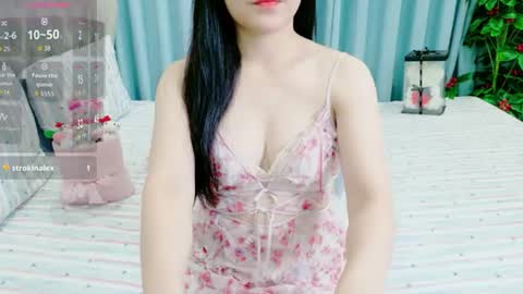 anna_xyz online show from June 2026 04:09:02 PM
