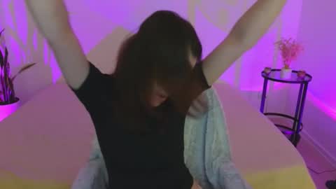 annaabels online show from November 2025 10:53:02 PM