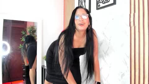 Snapshot of annaarela chatting on November 2025 11:31:02 AM Annaarela online show from November 2025 11:31:02 AM