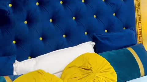 Anna online show from March 2025 12:00:01 AM