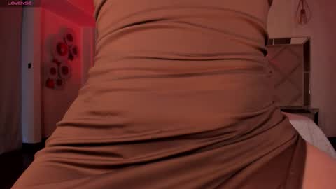 Anna Brooks  online show from November 2025 10:47:02 PM