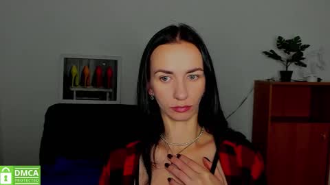 Snapshot of annakillian_kiss chatting on October 2025 06:02:02 AM Anna online show from October 2025 06:02:02 AM