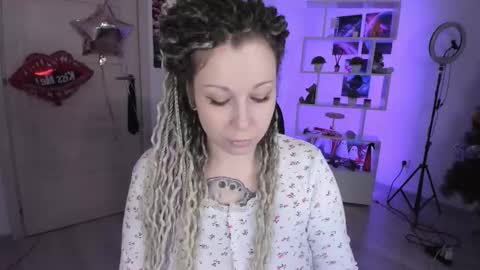 Anna online show from November 2025 02:22:02 AM