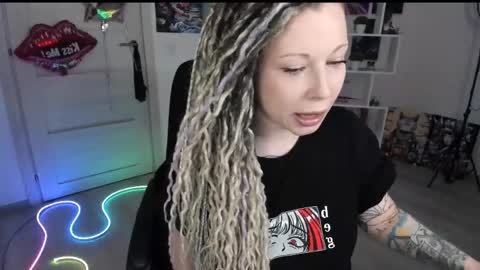 Anna online show from April 2026 08:20:02 PM