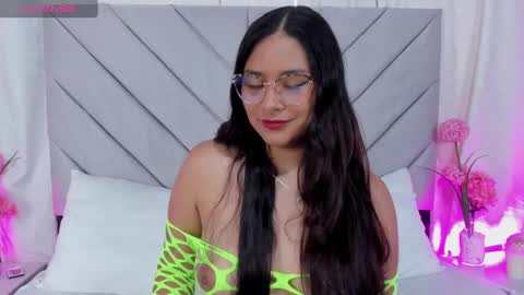 Anna online show from January 2025 04:28:02 PM