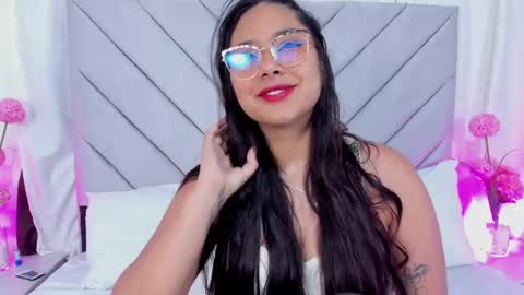 Anna online show from January 2025 04:25:01 PM