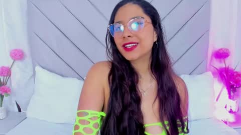 Anna online show from January 2025 04:28:01 PM