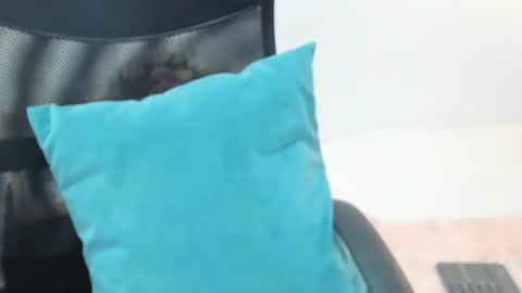 Anna Rosse online show from April 2026 12:01:01 PM