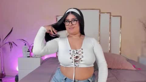 Anna online show from October 2025 11:55:02 AM