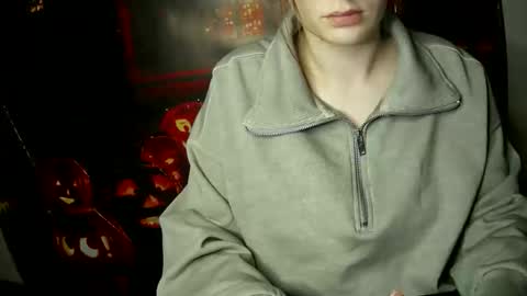 Bella online show from October 2025 10:05:02 AM