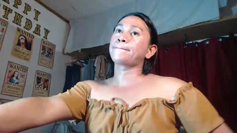 anne_hotaway online show from April 2026 07:58:01 PM