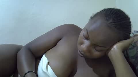 Snapshot of anne_marriee chatting on February 2026 08:05:02 PM Anne marrie online show from February 2026 08:05:02 PM