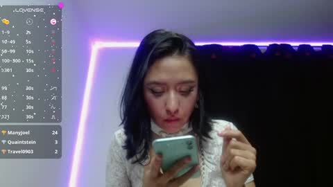 Snapshot of anne_nicholson chatting on December 2024 06:46:02 AM Anne  online show from December 2024 06:46:02 AM