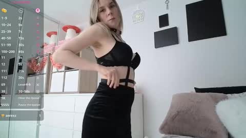 Snapshot of anne_willow_ chatting on March 2026 03:00:01 AM Anne Willow online show from March 2026 03:00:01 AM