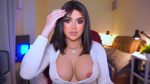 Anne Hart online show from January 2025 04:08:02 AM