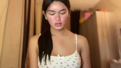 Snapshot of annedee_ chatting on December 2024 11:54:02 AM Kim online show from December 2024 11:54:02 AM