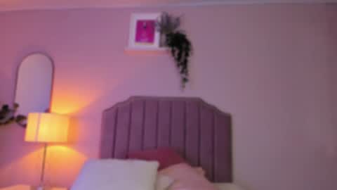 Snapshot of anneee_ chatting on December 2024 11:58:01 PM Anne online show from December 2024 11:58:01 PM