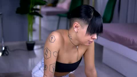 Anne online show from January 2026 05:33:02 AM