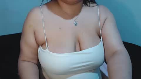 Snapshot of anneliesse chatting on September 2025 10:54:01 PM anneliesse online show from September 2025 10:54:01 PM