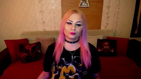 AnnessixReign online show from October 2025 10:38:01 AM