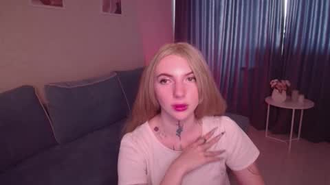 Snapshot of annetenet chatting on September 2025 09:22:02 AM Annet online show from September 2025 09:22:02 AM