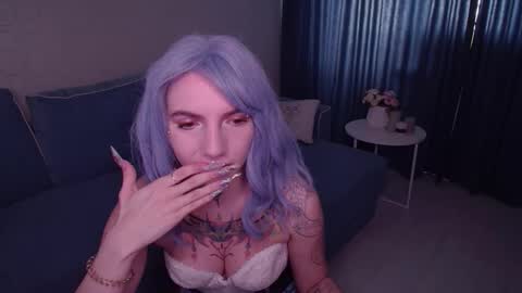 Snapshot of annetenet chatting on October 2025 09:15:01 AM Annet online show from October 2025 09:15:01 AM