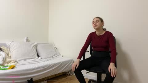 Ann  Serj online show from February 2026 01:15:01 PM