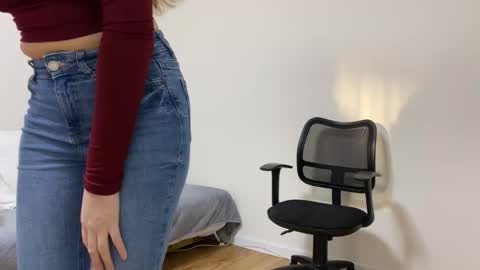 Ann  Serj online show from March 2026 01:14:02 PM