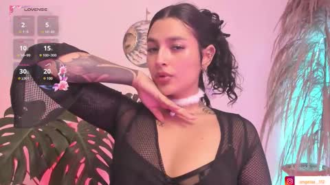 Angel online show from December 2025 05:20:01 PM