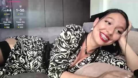 Anni online show from February 2026 08:09:01 PM