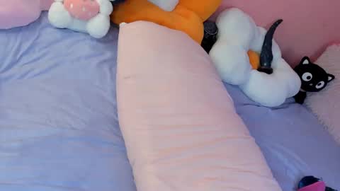 Snapshot of anni_rosss chatting on December 2024 02:31:02 AM anni online show from December 2024 02:31:02 AM