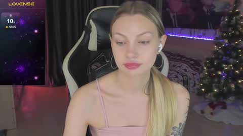 Annie online show from February 2025 07:38:02 PM